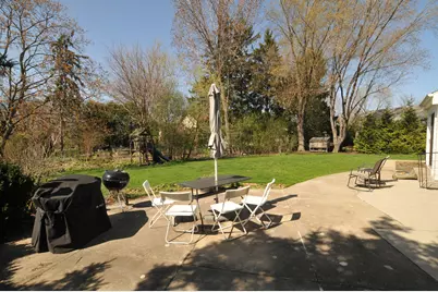 15200  Briaridge Ct, Elm Grove, WI 53122 - Photo 23