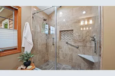 6065 S Preston Ln, New Berlin, WI 53151 - Photo 23