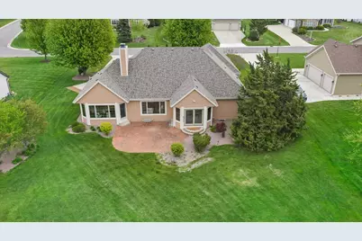 6065 S Preston Ln, New Berlin, WI 53151 - Photo 33
