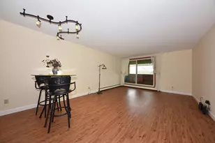 11937 W Appleton Ave, Milwaukee, WI 53224 - Photo 9