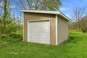 2321 Mac Arthur Rd, Waukesha, WI 53188 - Photo 41