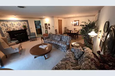 1425  Sun Valley Dr #202, Racine, WI 53406 - Photo 3