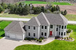3268 Bay Hill Rd, Port Washington, WI 53074 - Photo 3