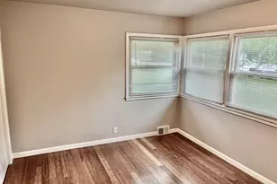 7419 N Boyd Way, Fox Point, WI 53217 - Photo 11