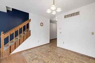 1015 E Woodview Ct, Slinger, WI 53086 - Photo 7