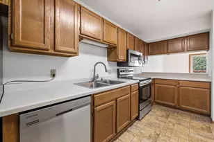 1015 E Woodview Ct, Slinger, WI 53086 - Photo 17