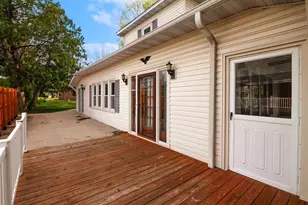 243 W Sumner St, Hartford, WI 53027 - Photo 27