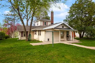 243 W Sumner St, Hartford, WI 53027 - Photo 3