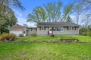 N40W26975 Capitol Dr, Pewaukee, WI 53072 - Photo 27