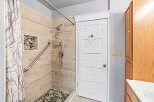 2961 S Shore Dr, Milwaukee, WI 53207 - Photo 33