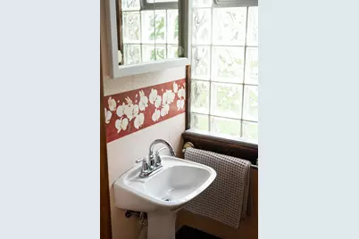 2961 S Shore Dr, Milwaukee, WI 53207 - Photo 25