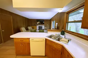 351 Hialeah Dr, Racine, WI 53402 - Photo 13