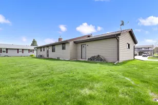 6967 S Tumble Creek Dr, Franklin, WI 53132 - Photo 25