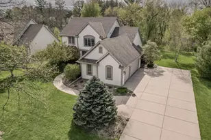 207 Woodlands Ct, Hartland, WI 53029 - Photo 41