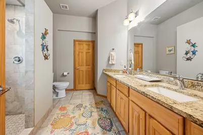 207  Woodlands Ct, Hartland, WI 53029 - Photo 21