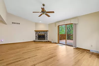 2908  Valley Ave, West Bend, WI 53095 - Photo 5