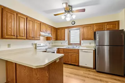 2908  Valley Ave, West Bend, WI 53095 - Photo 11