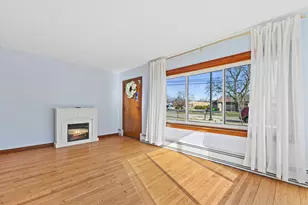 2001 W Bender Rd, Glendale, WI 53209 - Photo 7