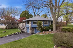 W169N8921 Hoyt Dr, Menomonee Falls, WI 53051 - Photo 31