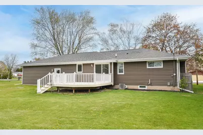 111 S Middle Rd, Belgium, WI 53004 - Photo 3