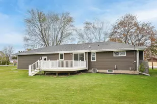 111 S Middle Rd, Belgium, WI 53004 - Photo 3