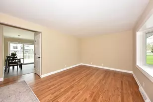 111 S Middle Rd, Belgium, WI 53004 - Photo 9
