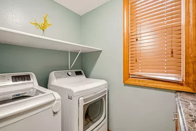 216 E Smith St, Milwaukee, WI 53207 - Photo 19
