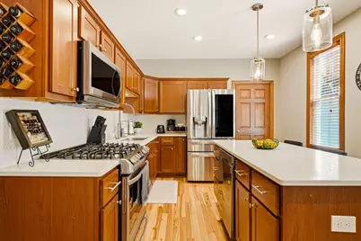 216 E Smith St, Milwaukee, WI 53207 - Photo 11