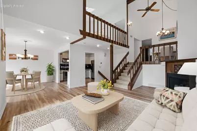 12808 N Colony Dr, Mequon, WI 53097 - Photo 3
