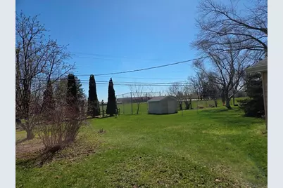 425  Bishop Ave, Plymouth, WI 53073 - Photo 15