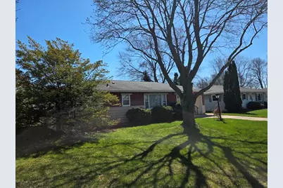 425  Bishop Ave, Plymouth, WI 53073 - Photo 13