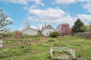 N6612 Juniper Rd, Sugar Creek, WI 53121 - Photo 29