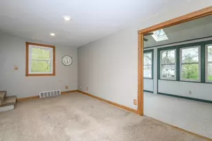 412 West Ave, Pewaukee, WI 53072 - Photo 9