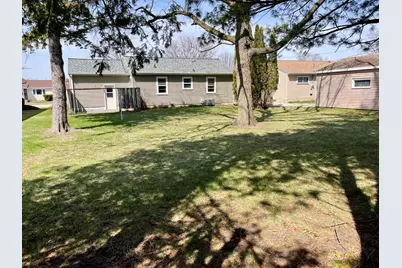 2607  Lincoln Ave, Two Rivers, WI 54241 - Photo 11