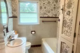 2607 Lincoln Ave, Two Rivers, WI 54241 - Photo 3