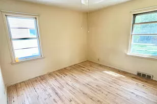 2607 Lincoln Ave, Two Rivers, WI 54241 - Photo 7