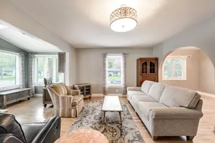 1115 E Racine Ave, Waukesha, WI 53186 - Photo 11