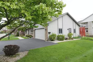 915 Park Cir, Racine, WI 53182 - Photo 27