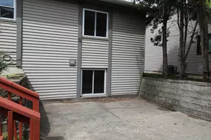 915 Park Cir, Racine, WI 53182 - Photo 25