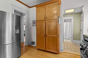 857 N 8th St, Manitowoc, WI 54220 - Photo 5