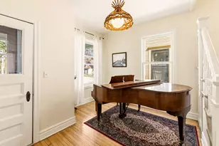 948 N 34th St, Milwaukee, WI 53208 - Photo 7