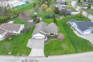 4916 White Fox Dr, Sheboygan, WI 53081 - Photo 35