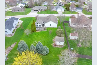 4916  White Fox Dr, Sheboygan, WI 53081 - Photo 31