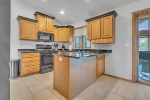 4916 White Fox Dr, Sheboygan, WI 53081 - Photo 9