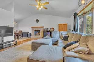 4916 White Fox Dr, Sheboygan, WI 53081 - Photo 5