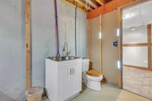 4916 White Fox Dr, Sheboygan, WI 53081 - Photo 27