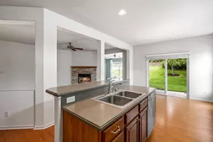 N52W35297 Lighthouse Ln, Oconomowoc, WI 53066 - Photo 7