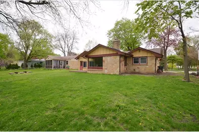 275 N Park St, Whitewater, WI 53190 - Photo 5