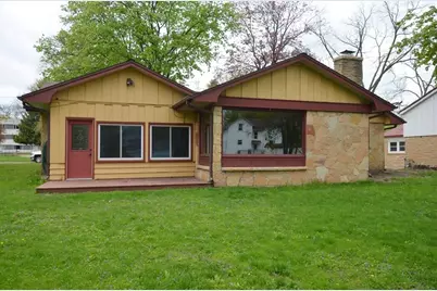 275 N Park St, Whitewater, WI 53190 - Photo 3
