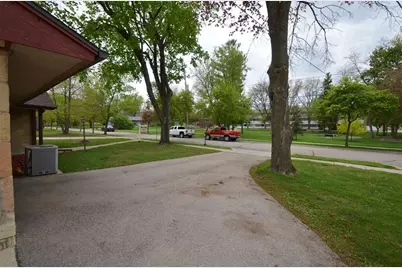 275 N Park St, Whitewater, WI 53190 - Photo 31